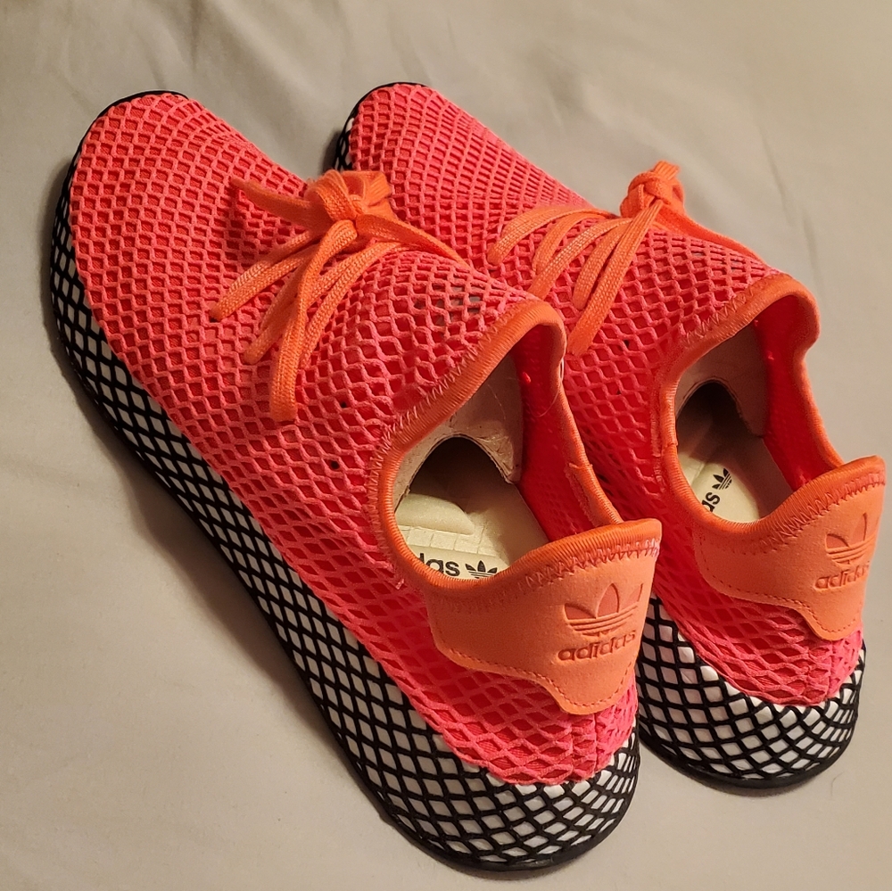 NWT Adidas Deerupt Runners size Men's 11